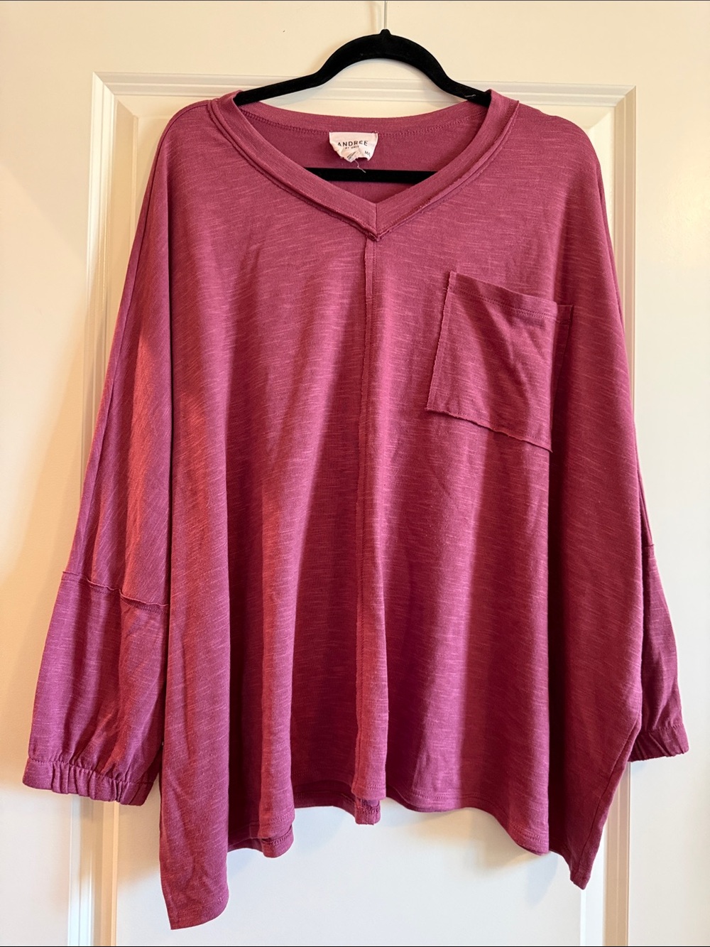Andree Rose Mauve V-Neck Long-Sleeve Pocket Top- Very Lightweight!